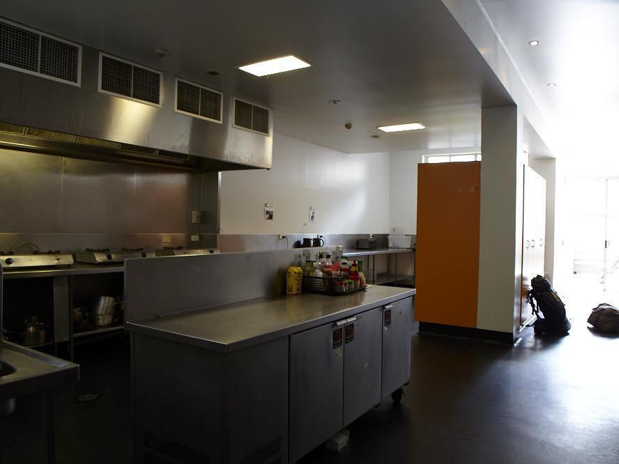 Base Brisbane Embassy Hostel Buitenkant foto